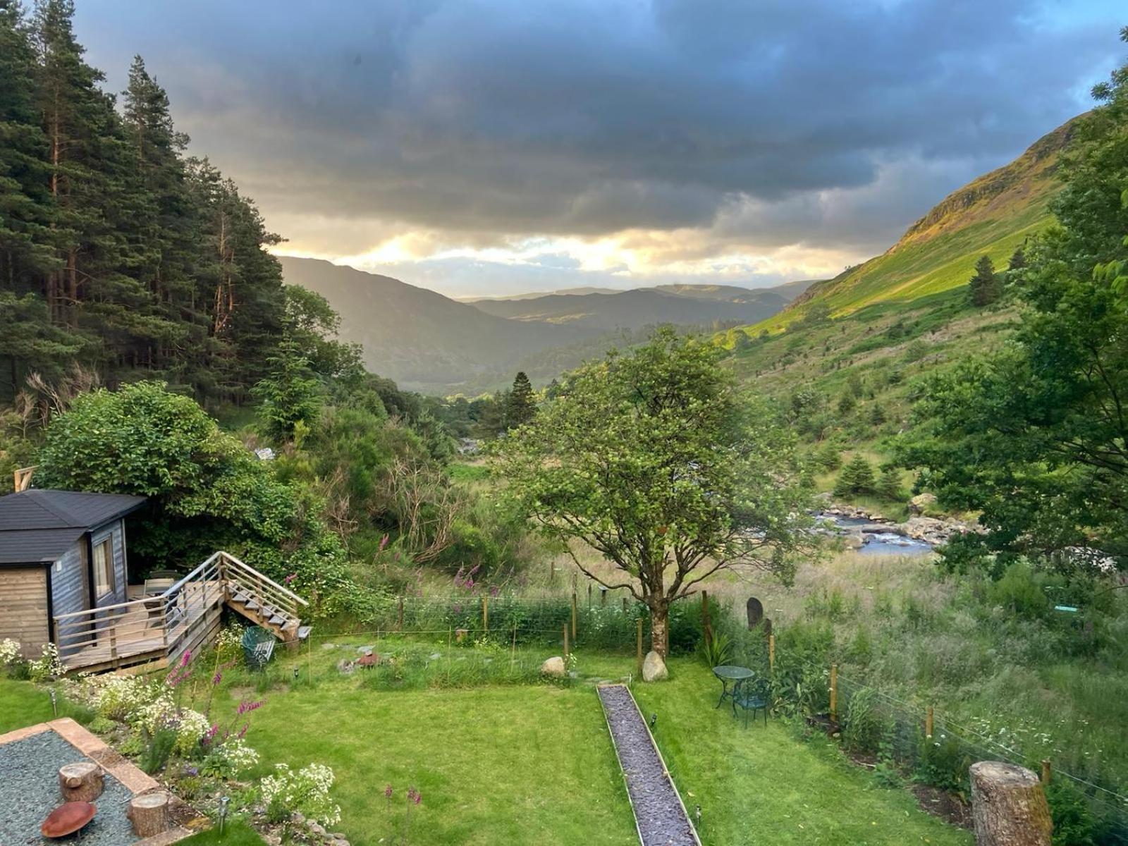 Helvellyn - The Hut - Twin Or Double Hotell Glenridding Exteriör bild